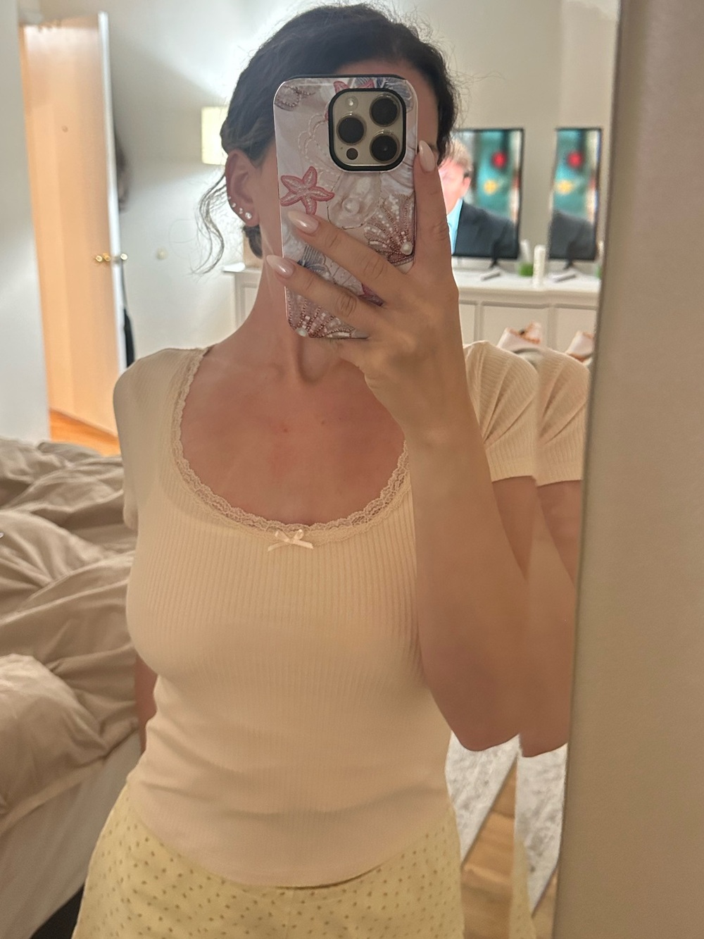 Women’s Short Sleeve Ribbed Scoop Neck Tee - Cream